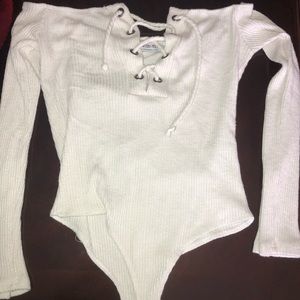 Fashion nova white body suit